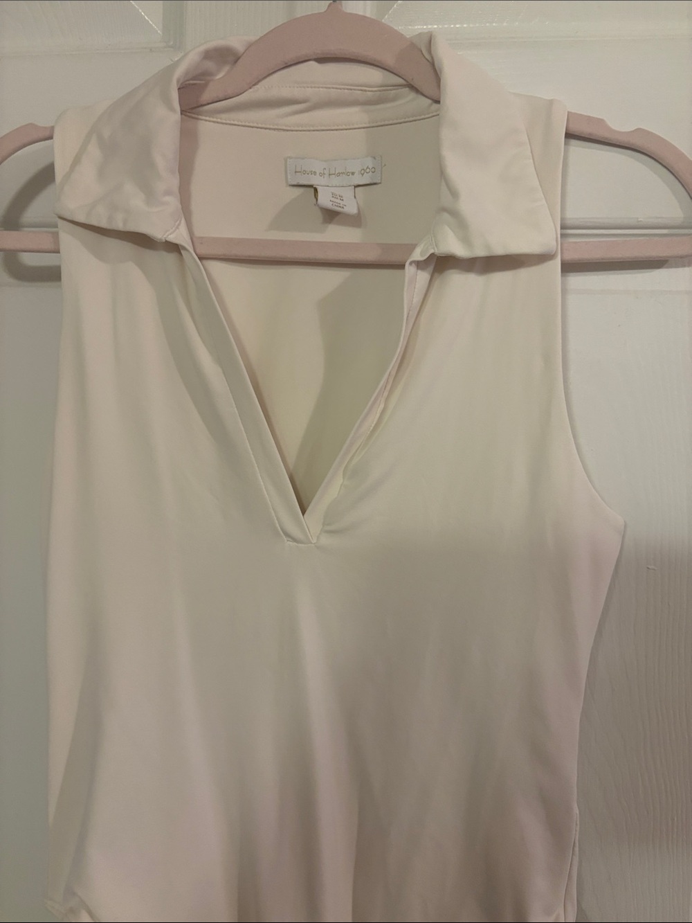 House of Harlow 1960 Cream V-Neck Sleeveless Bodysuit